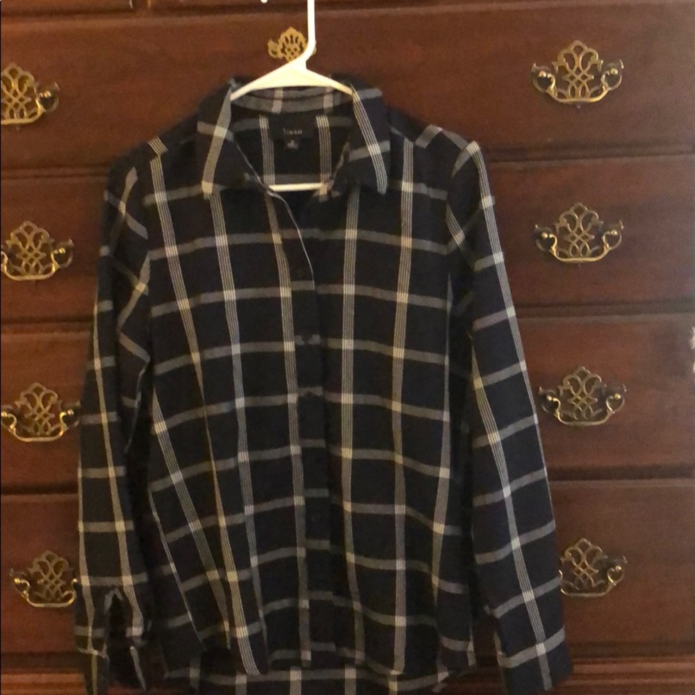 Like new navy blouse .